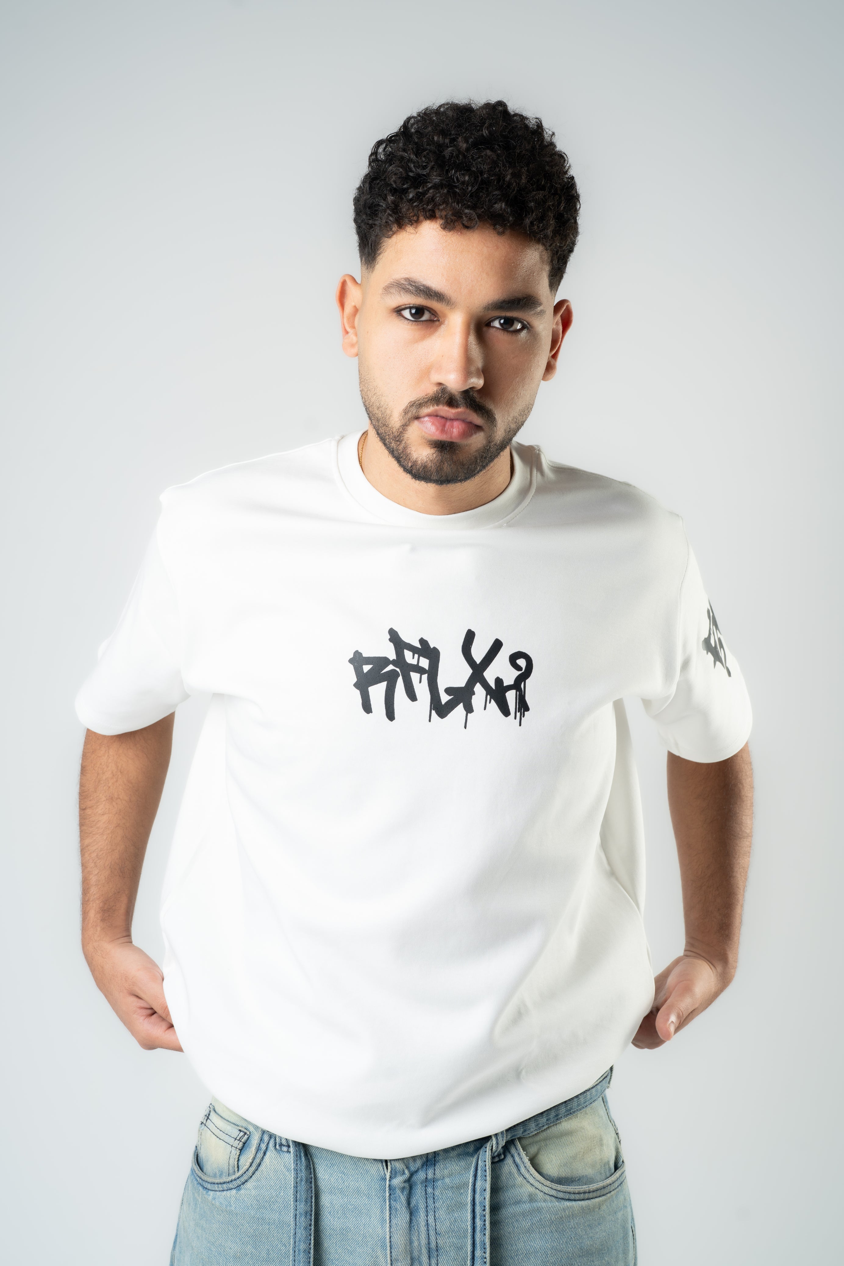 White Oversized Men’s T-Shirt