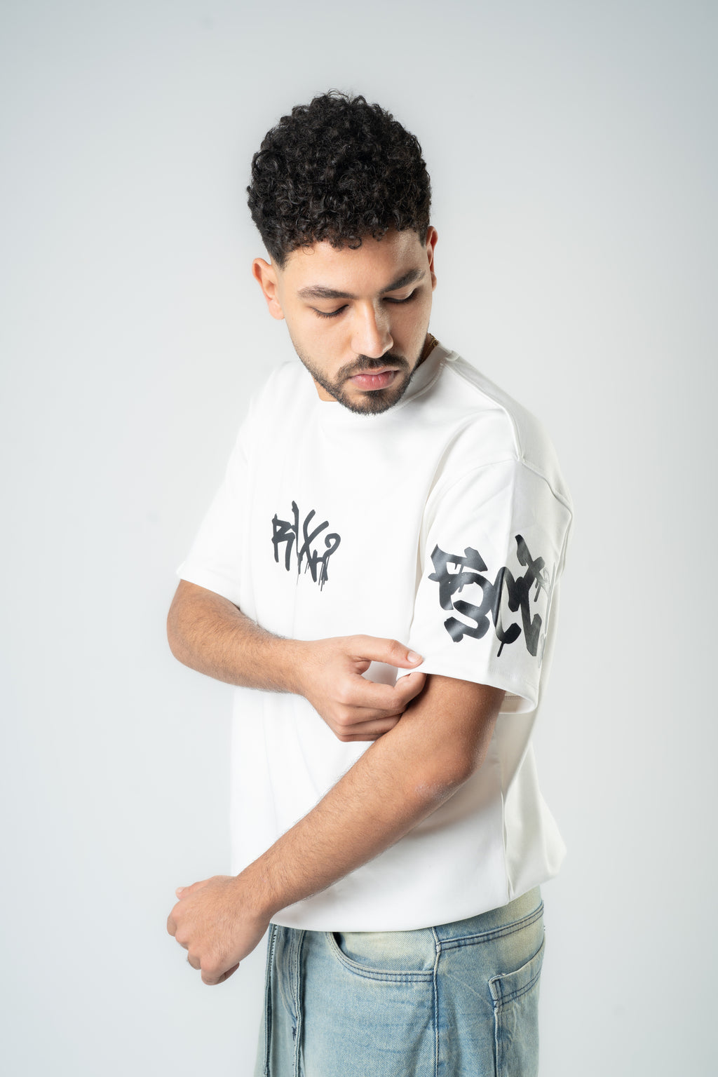 White Oversized Men’s T-Shirt