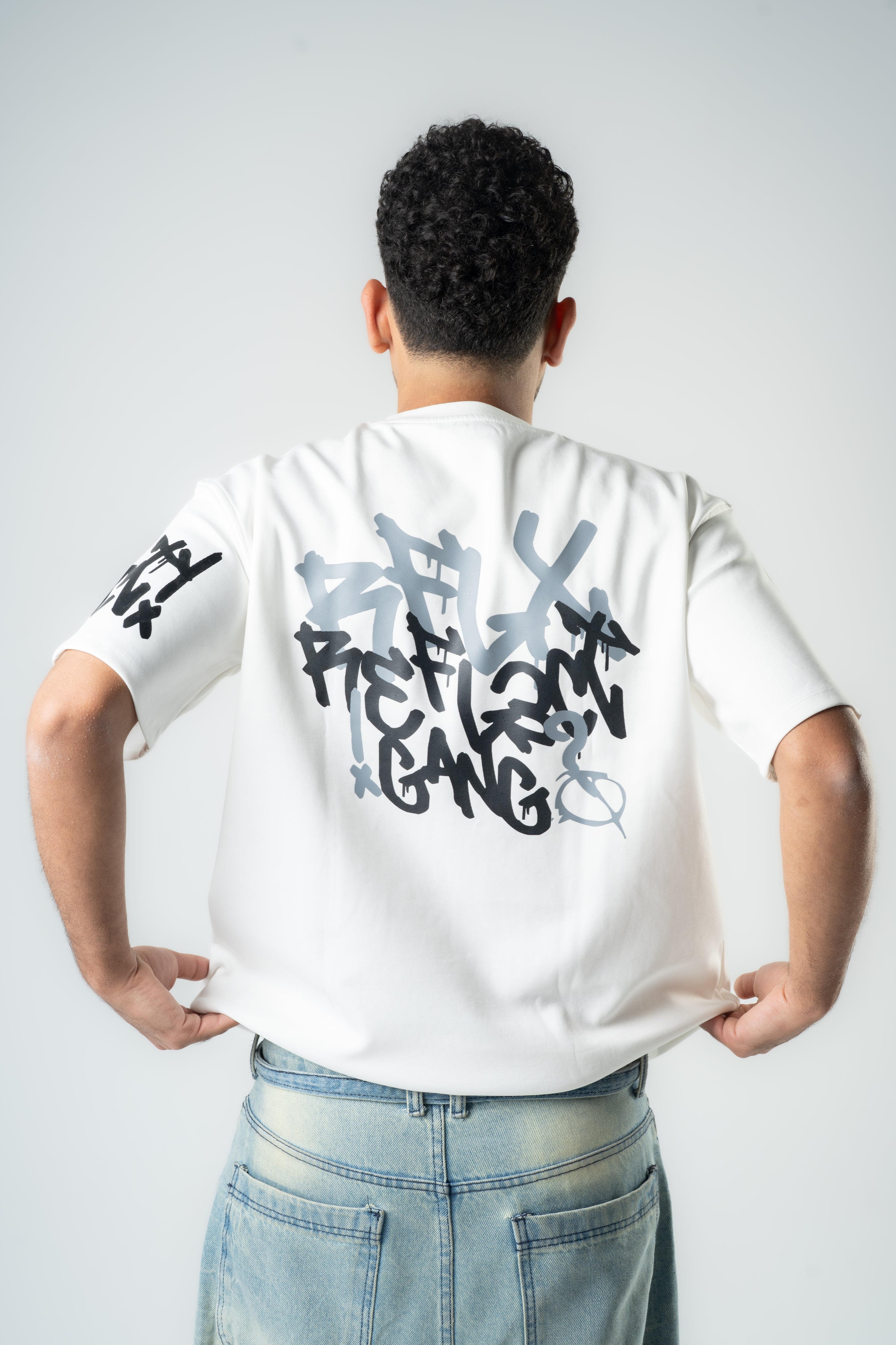 White Oversized Men’s T-Shirt