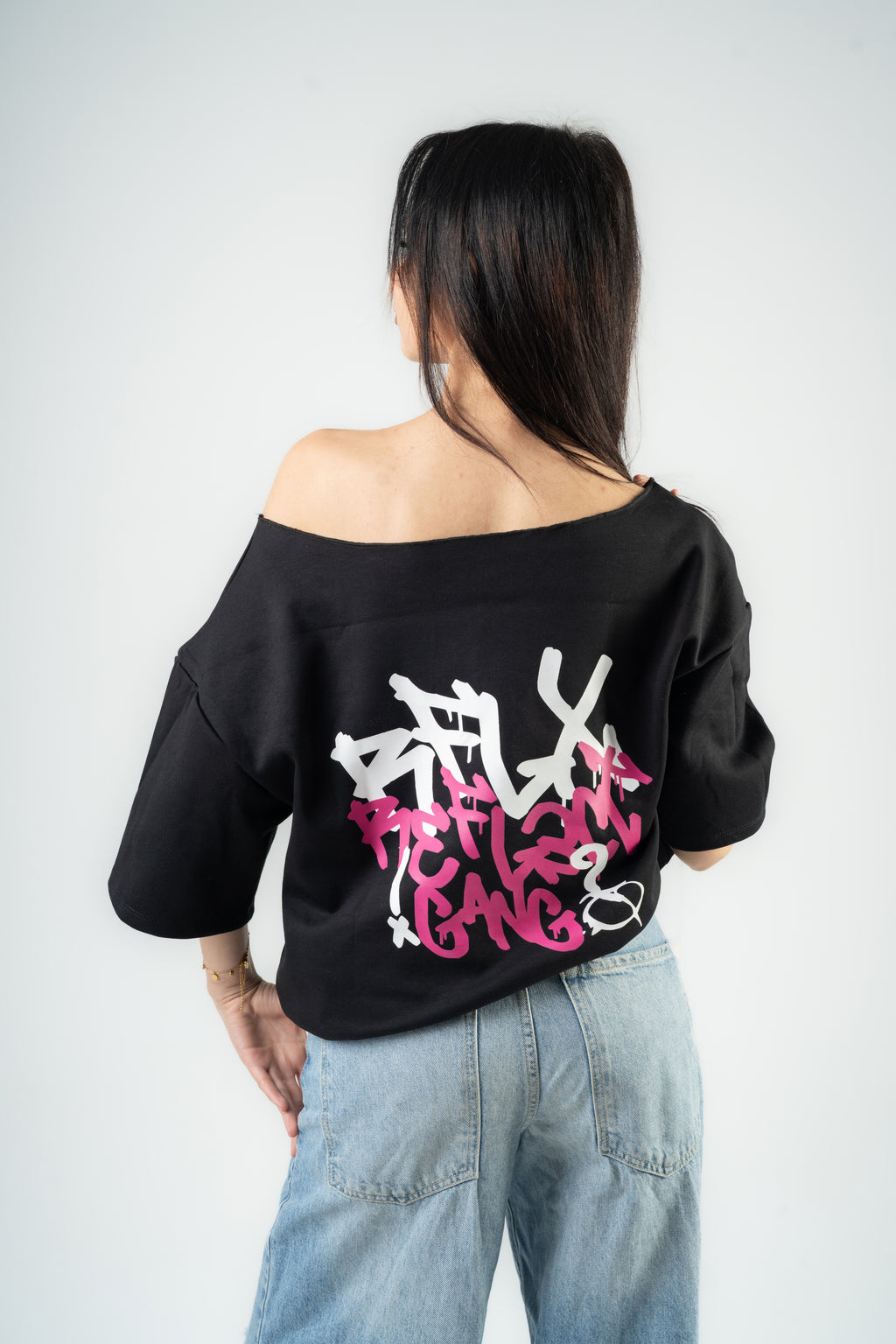 Off-Shoulder Relaxed Top Black